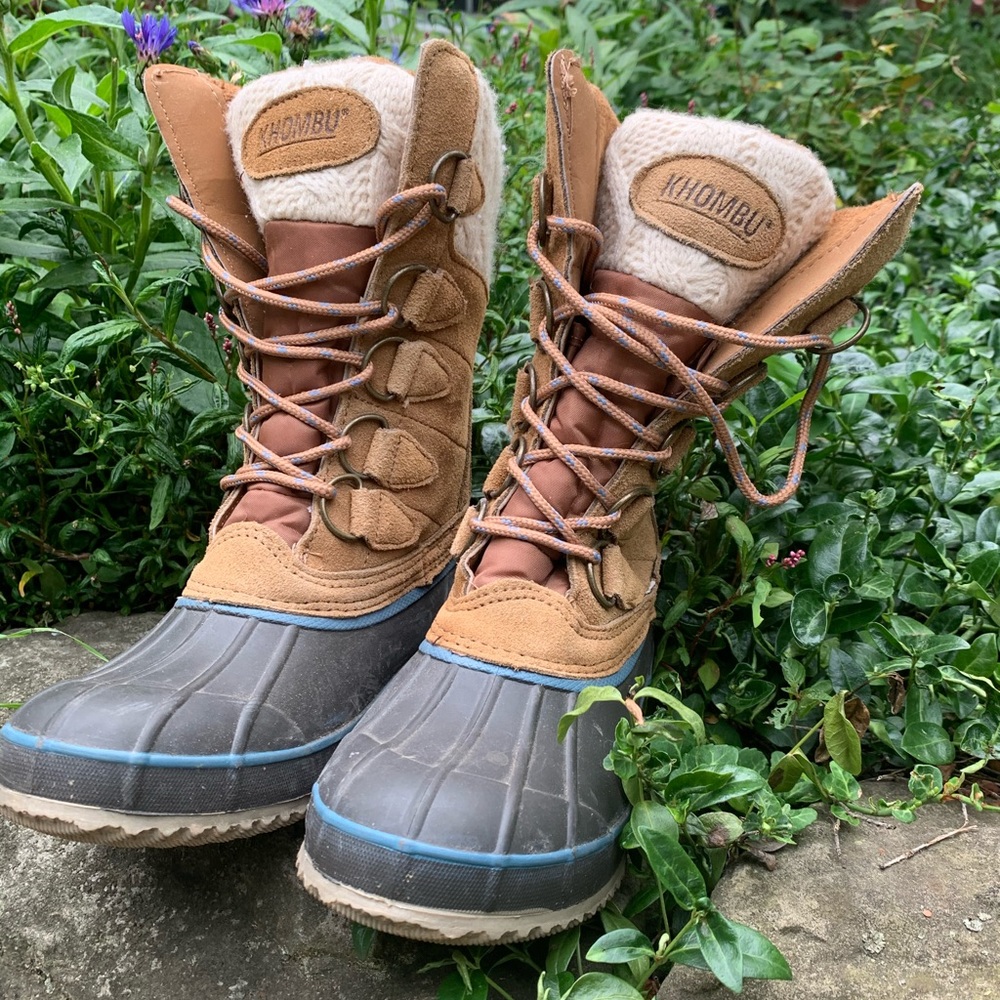 Khombu boots size 6
